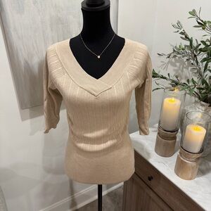 White House Black Market (WHBM) Ribbed V-Neck Sweater in heather beige